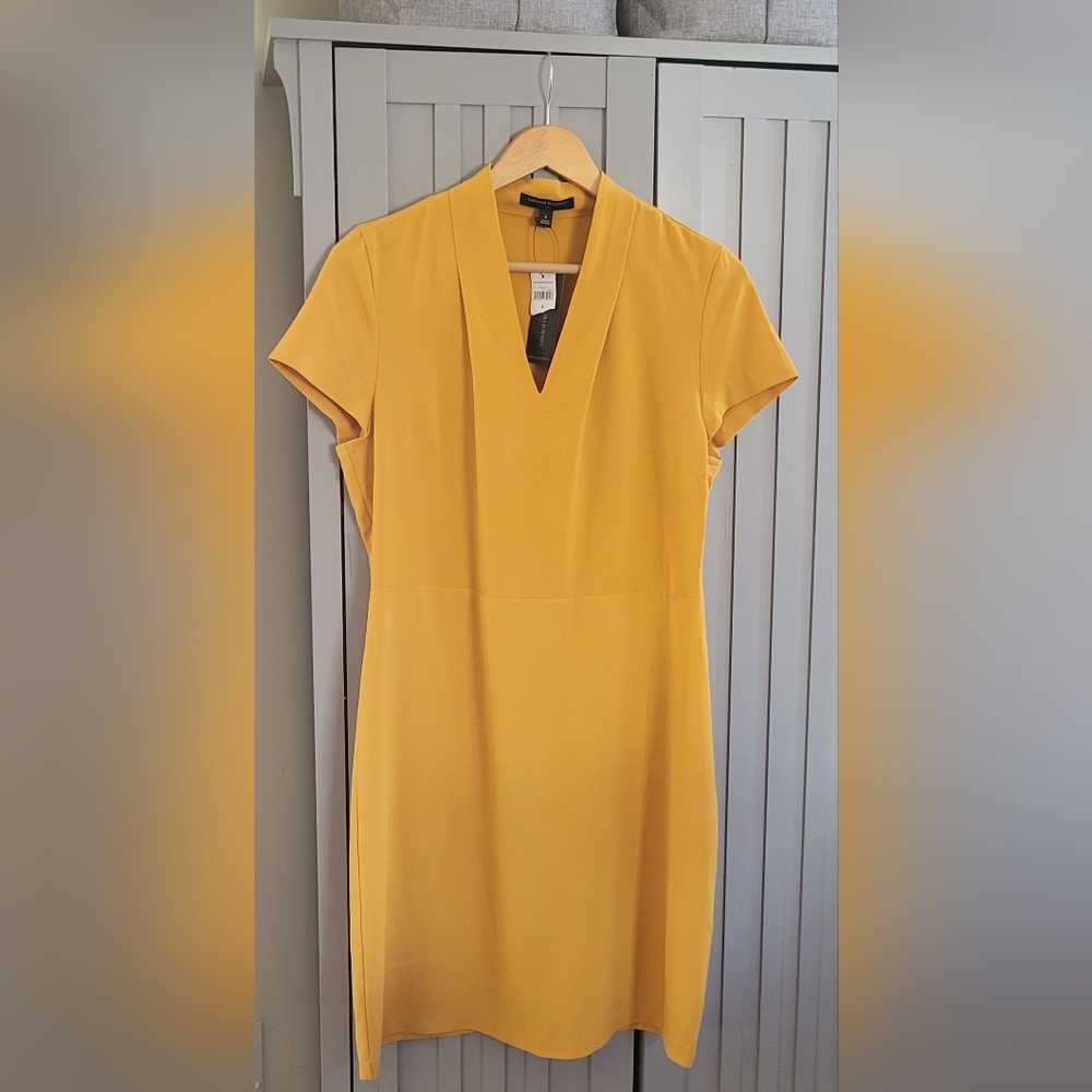 Banana Republic NWT dark yellow short sleeve dress, size 8p